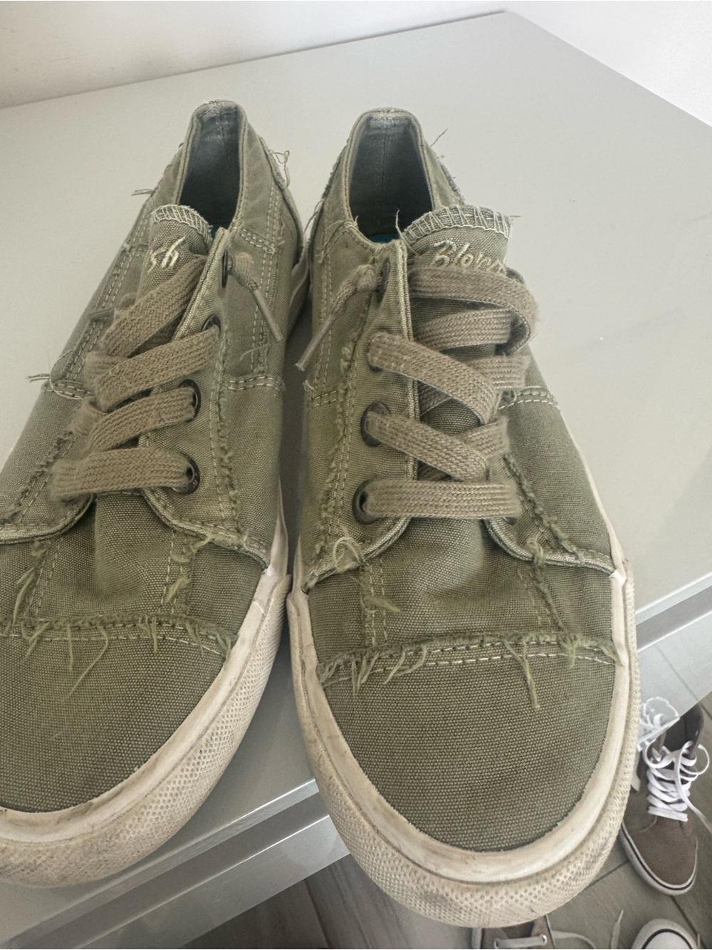 Men's Olive Green Canvas Low-Top Sneakers